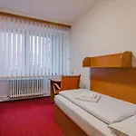 Garni Vsb Tuo מלון 3*